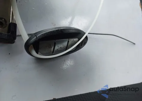 2015 Nissan Versa Note Sl z USA, uszkodzony, nr VIN 3N1CE2CP2FL355334